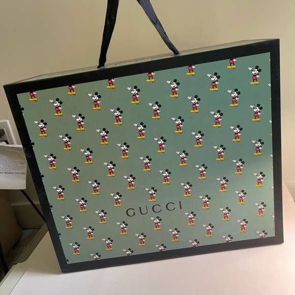 New X-large Gucci Disney Mickey Mouse Gift Box size:16.5” x 14” x 7” - Picture 7 of 10